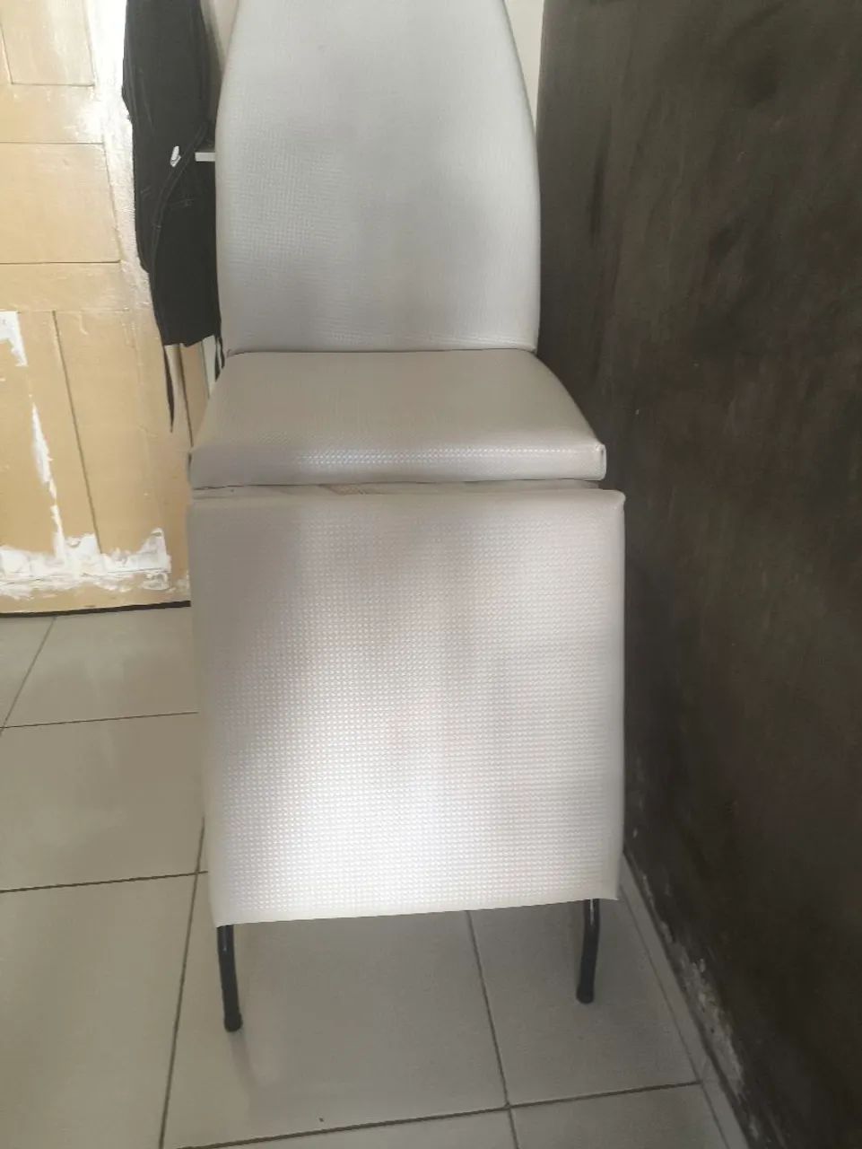 Maca confortável e semi nova. Possuí 3 posições. - Foto 2