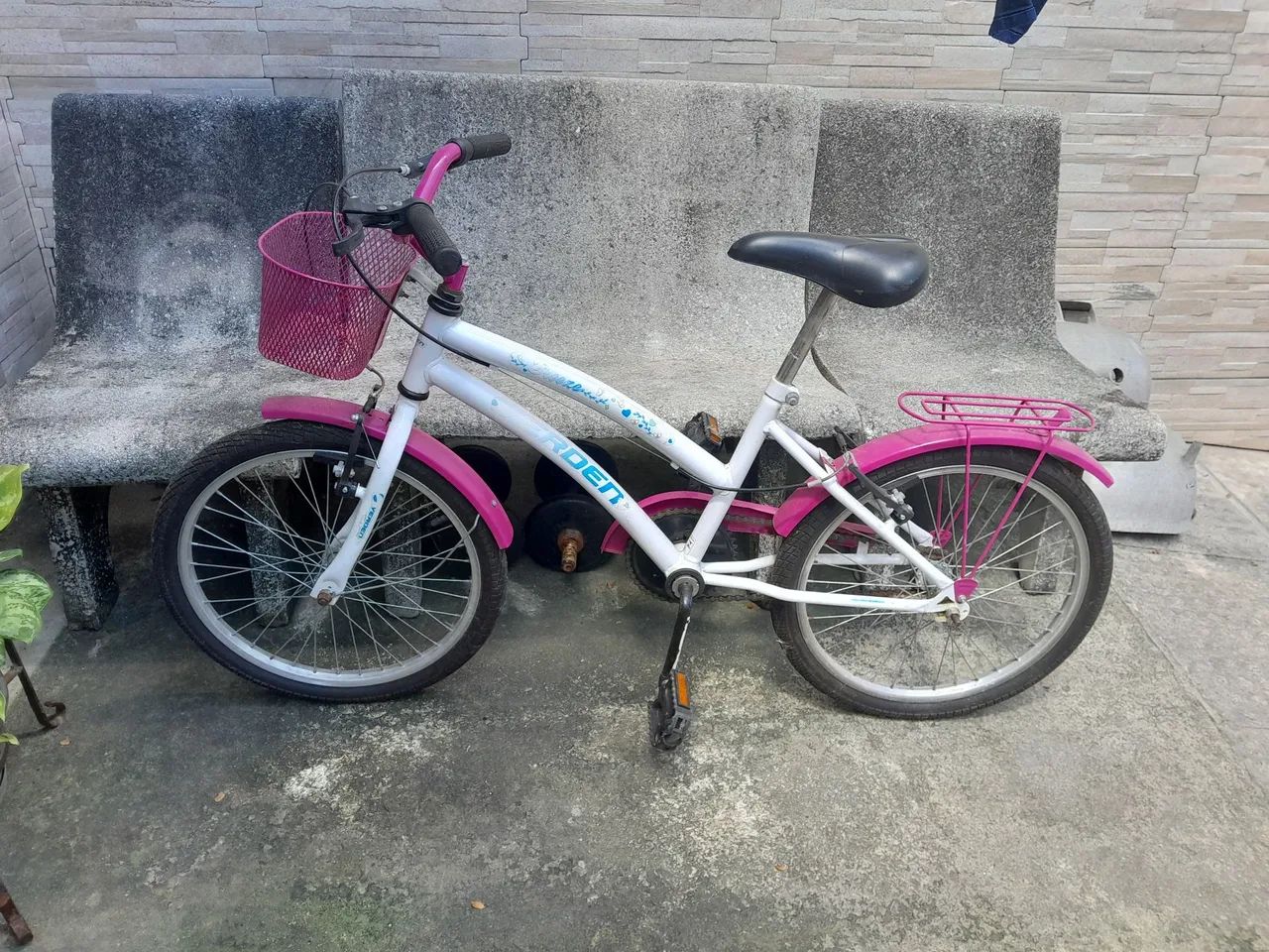 Vendo bicicleta semi nova