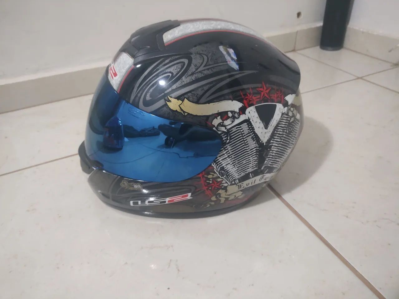 Capacete LS2 número 58 com vizeira escura  - Foto 3