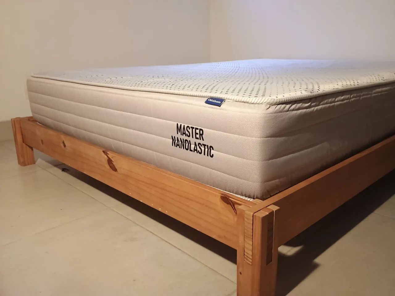Cama e colchão de casal - Foto 4