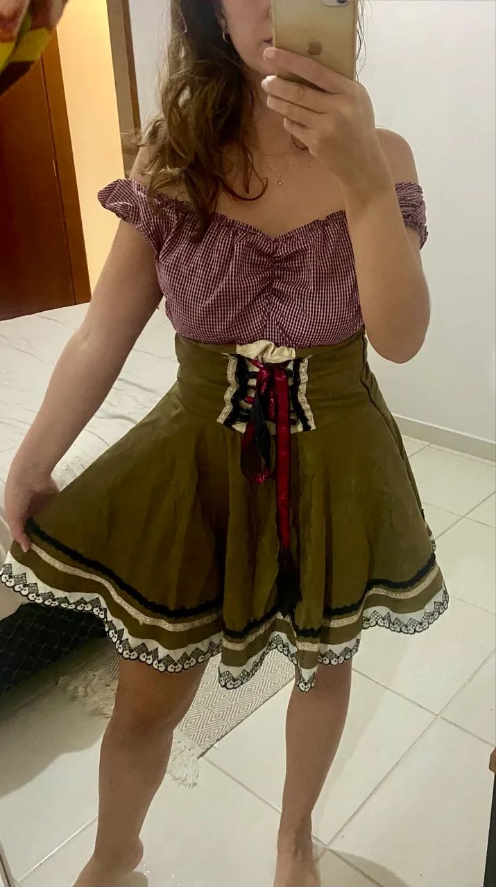 Trajes típicos Oktoberfest feminino com 2 modelos  - Foto 3