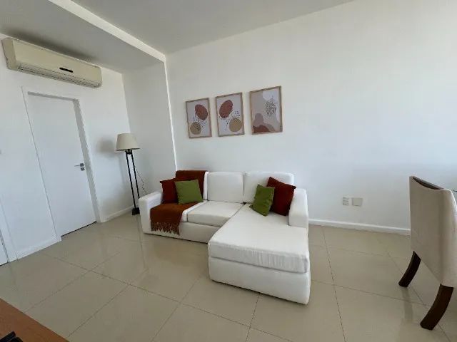 Sofa chase 3 lugares  em otimo estado - Foto 3