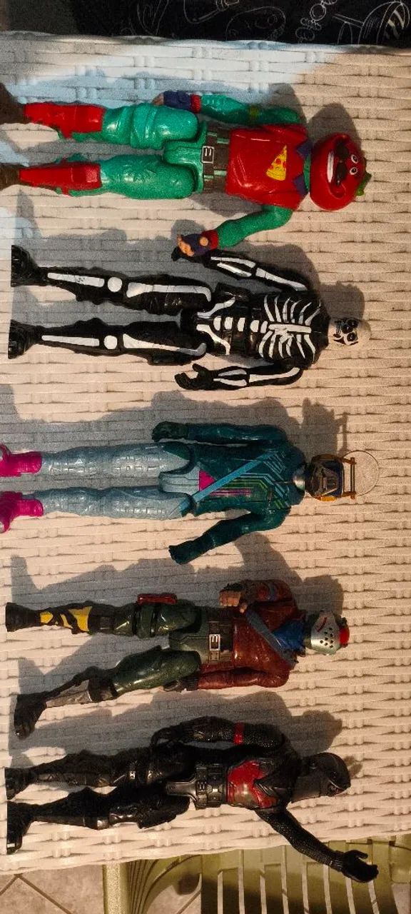 Boneco heróis fortnite 30 cm
