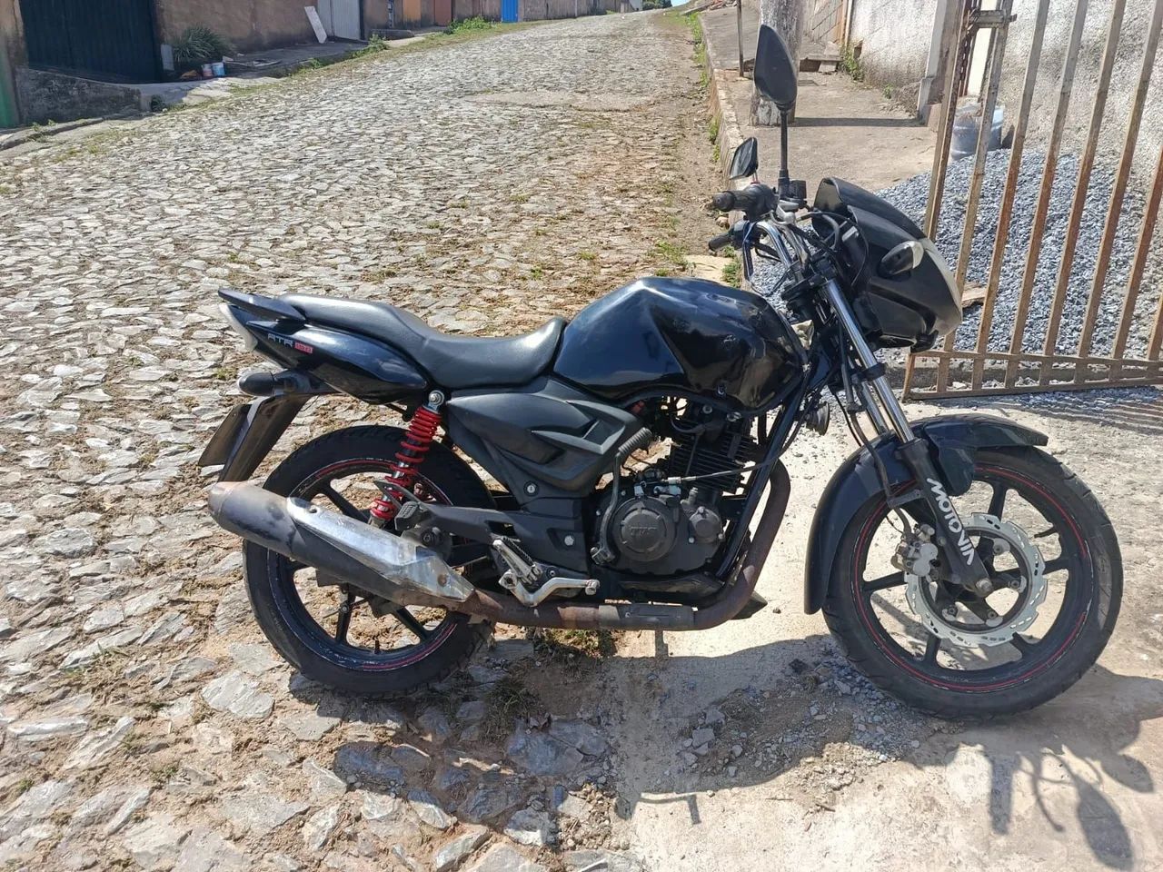 Moto apache 