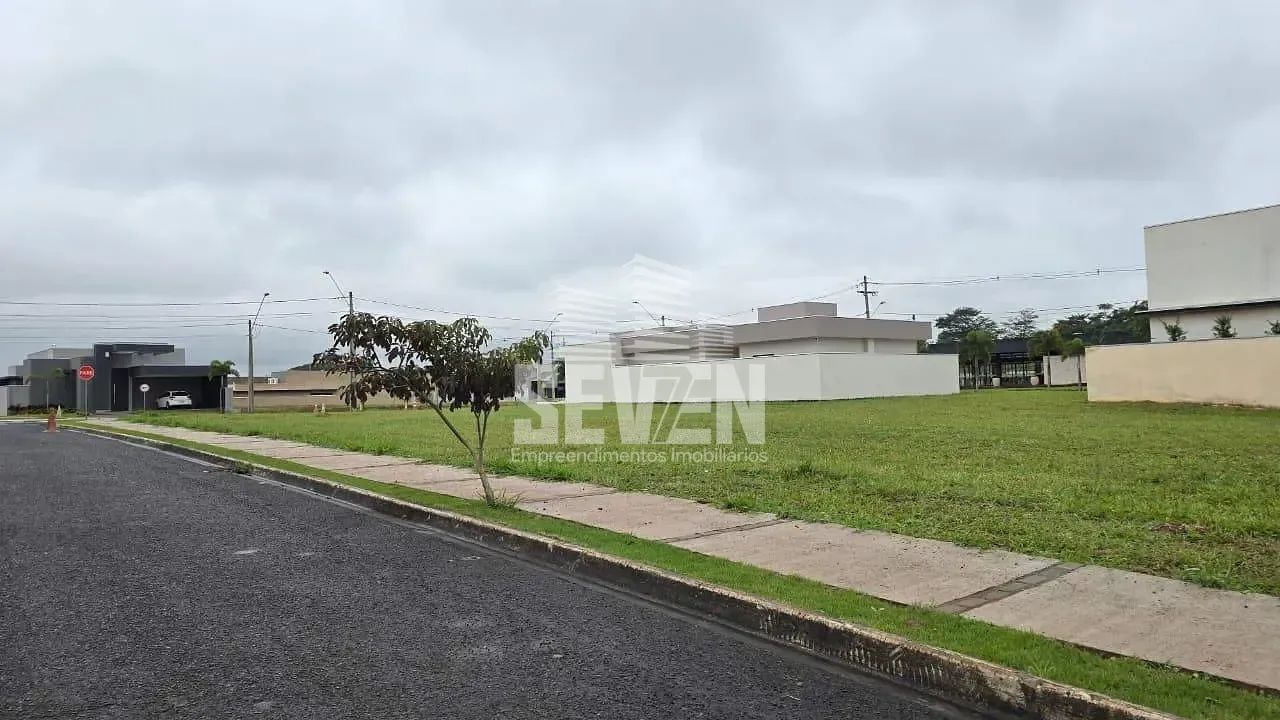 Terreno com 308 m² no Villa de León 1  Plano e Bem Localizado - Foto 2