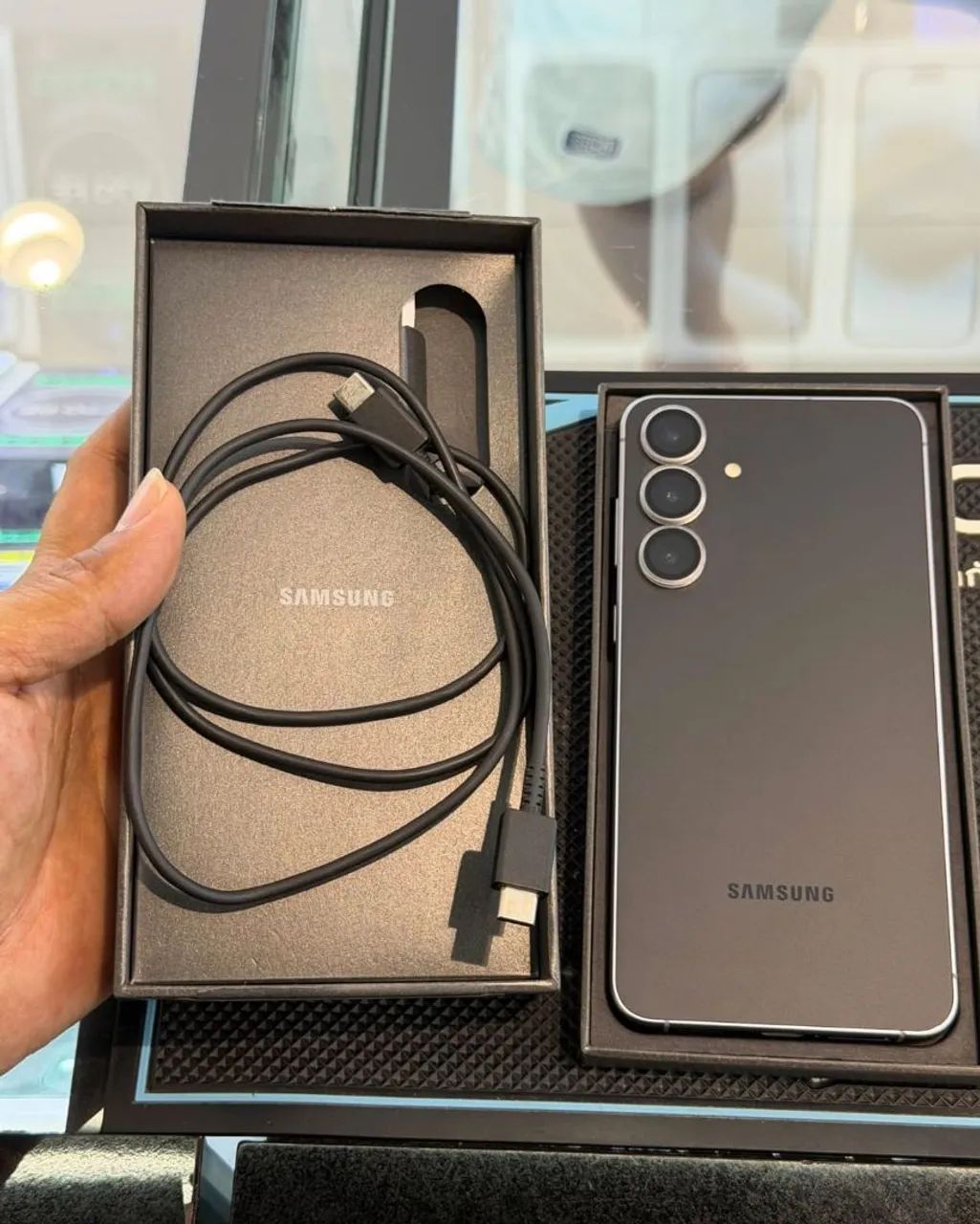 Galaxy S25 FE 128/8 NF e GARANTIA  - Foto 2