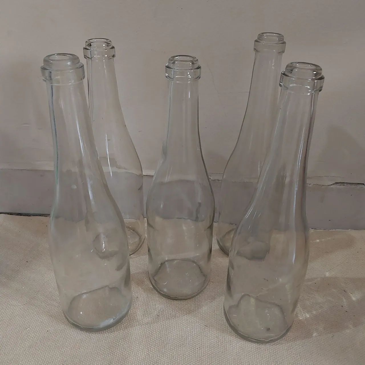 14 GARRAFAS DE VIDRO TRANSPARENTE 