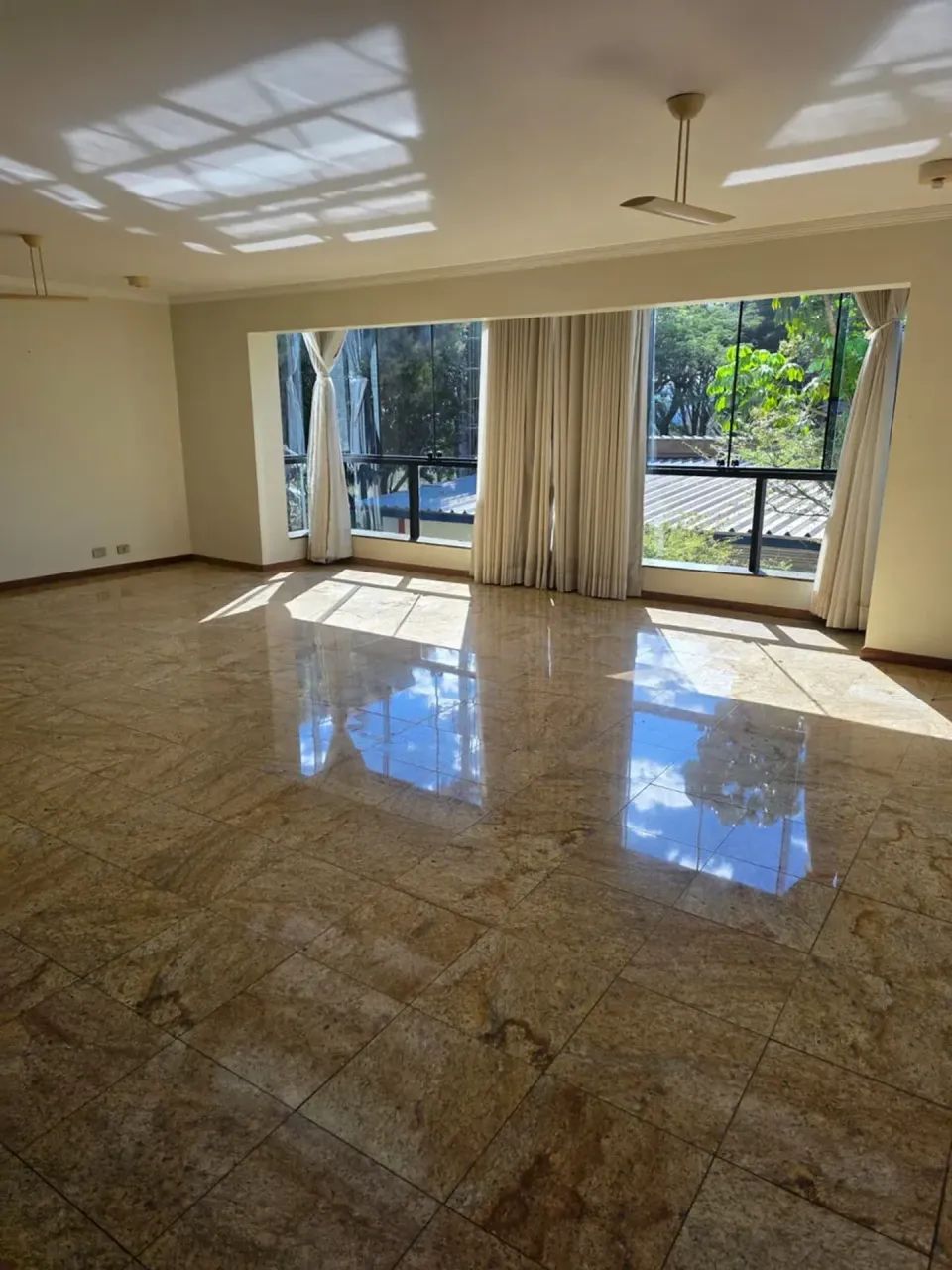 Apt 4 Quartos 1 Suíte na 115 Norte Bloco F
