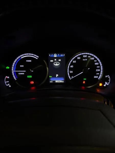 Lexus NX-300 H F-sport 2.5 16V Aut., foto 19 de 19