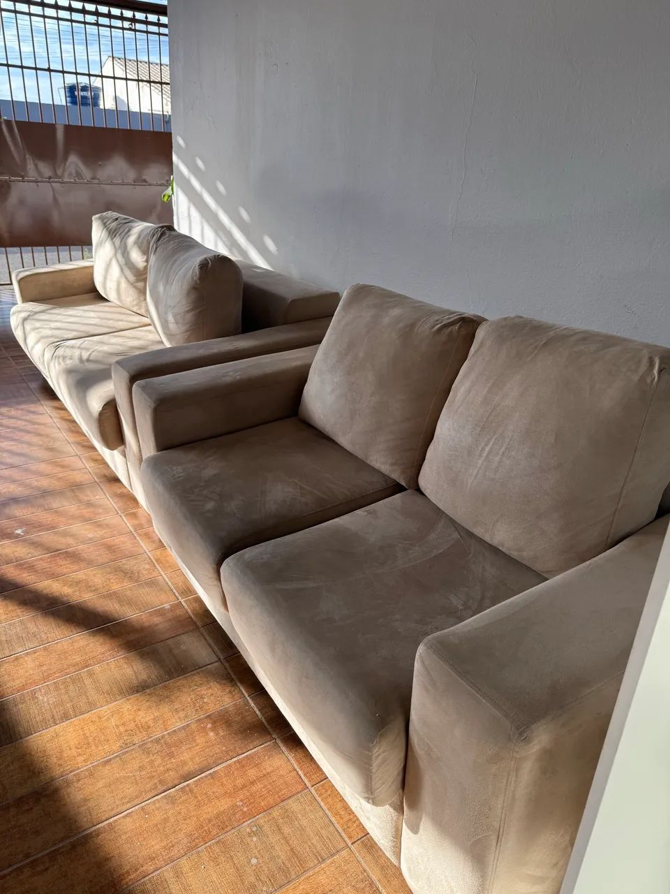 CONJUNTO DE SOFÁS 