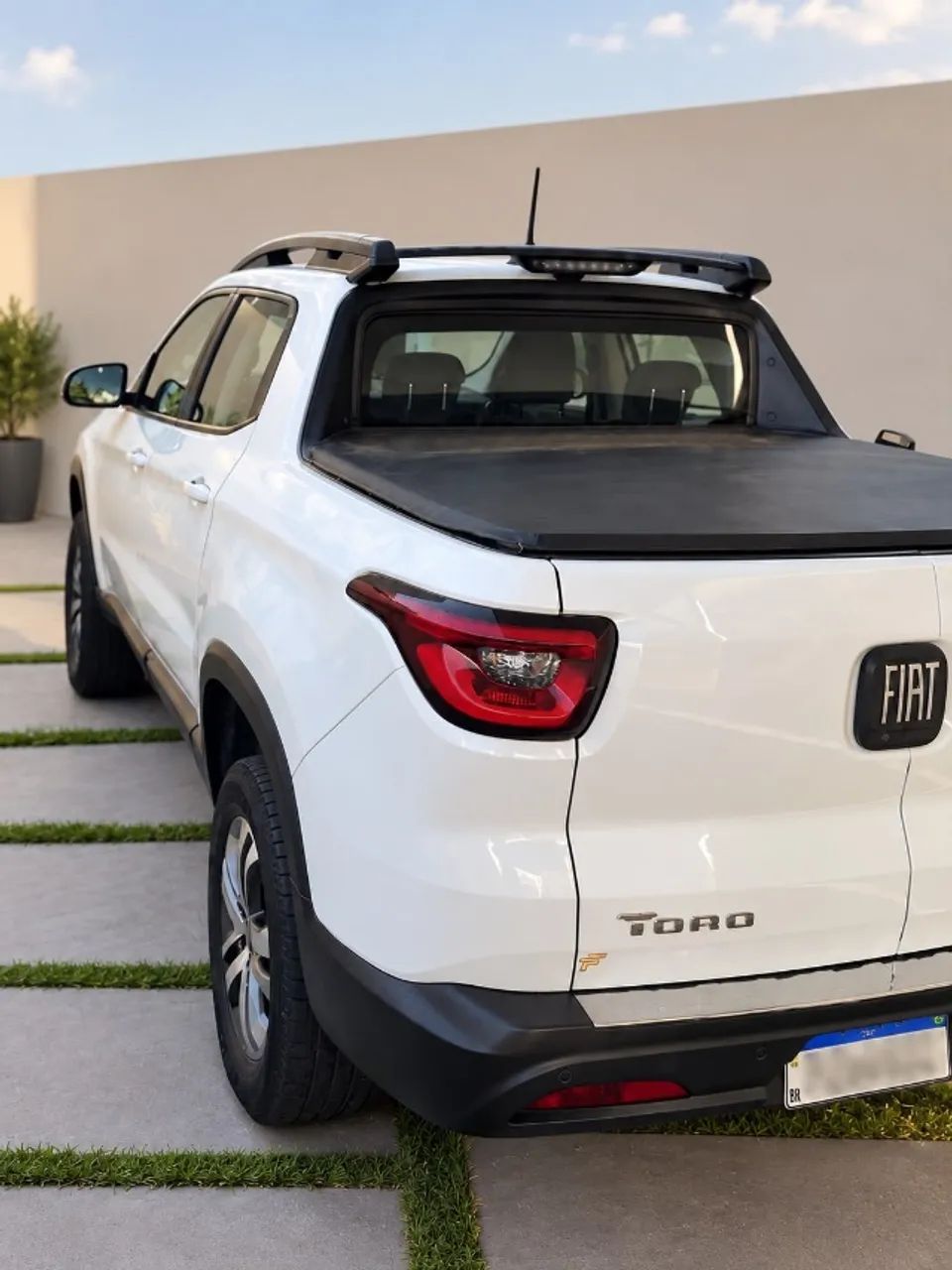 Fiat Toro Freedom 2.4 16V Flex Aut. 2017 - Foto 5