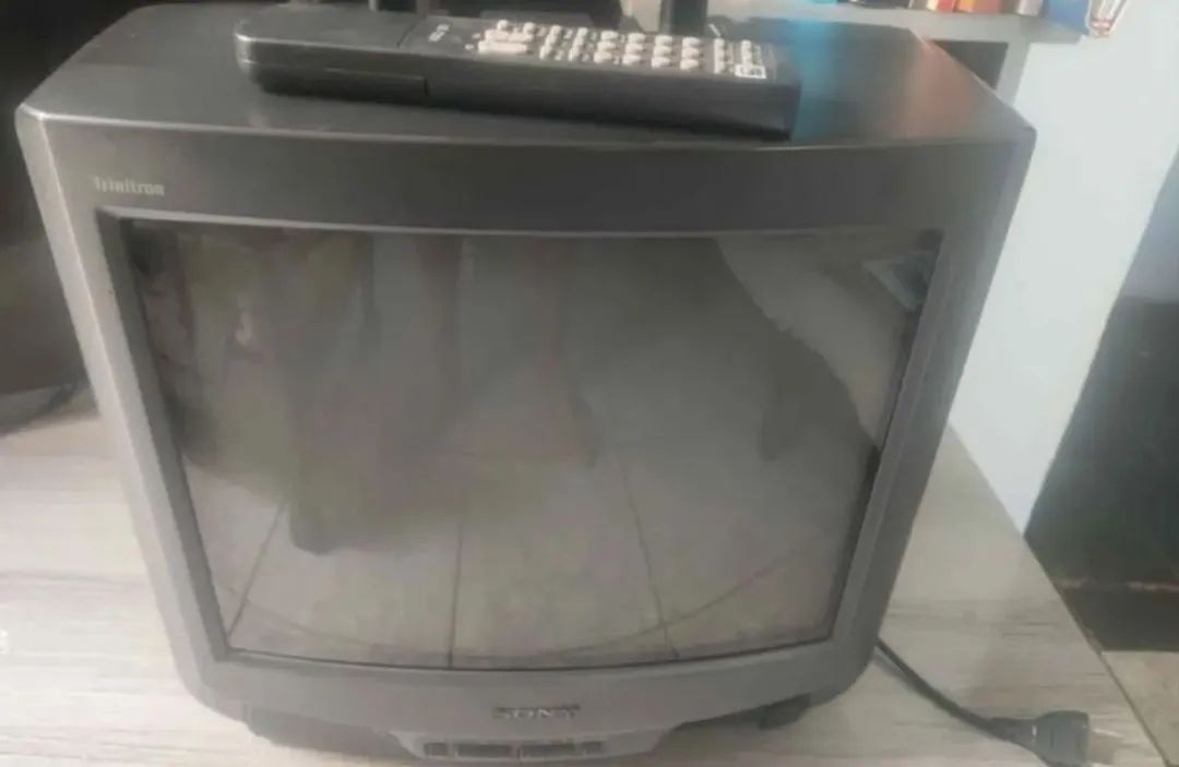 Tv Sony trinitron 14