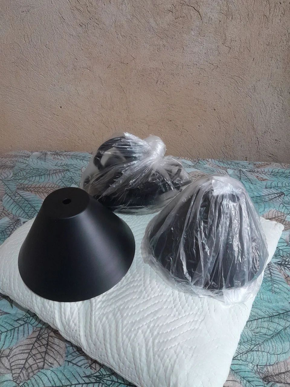 Kit com 3 Luminárias Pendentes 