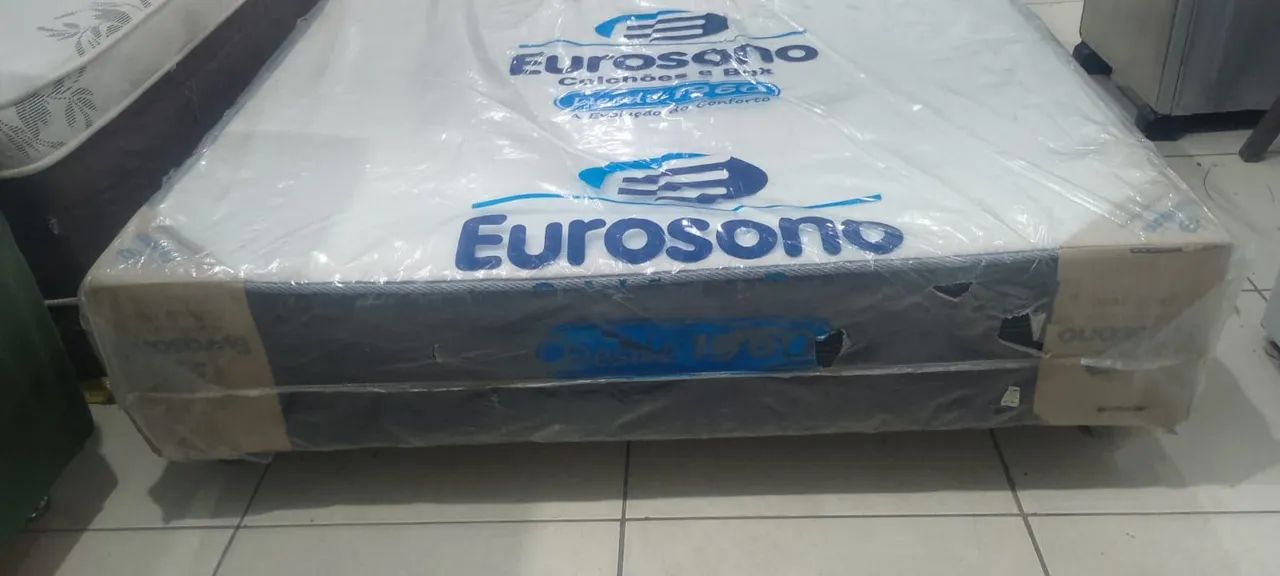 BASE CASAL SEMI NOVA R$330 ENTREGA GRÁTIS  - Foto 4
