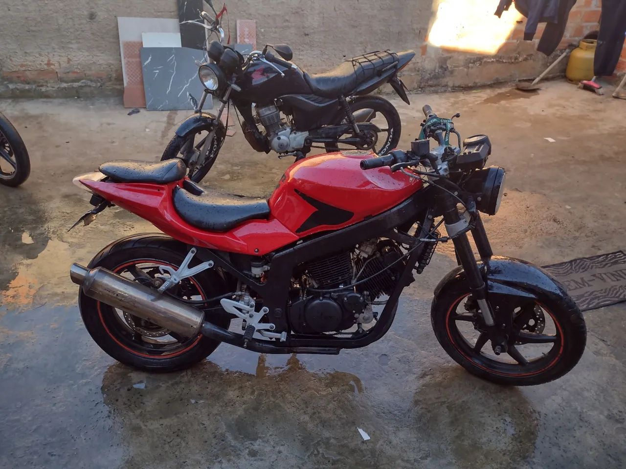 Kasinski comet GT 250 dois cilindros