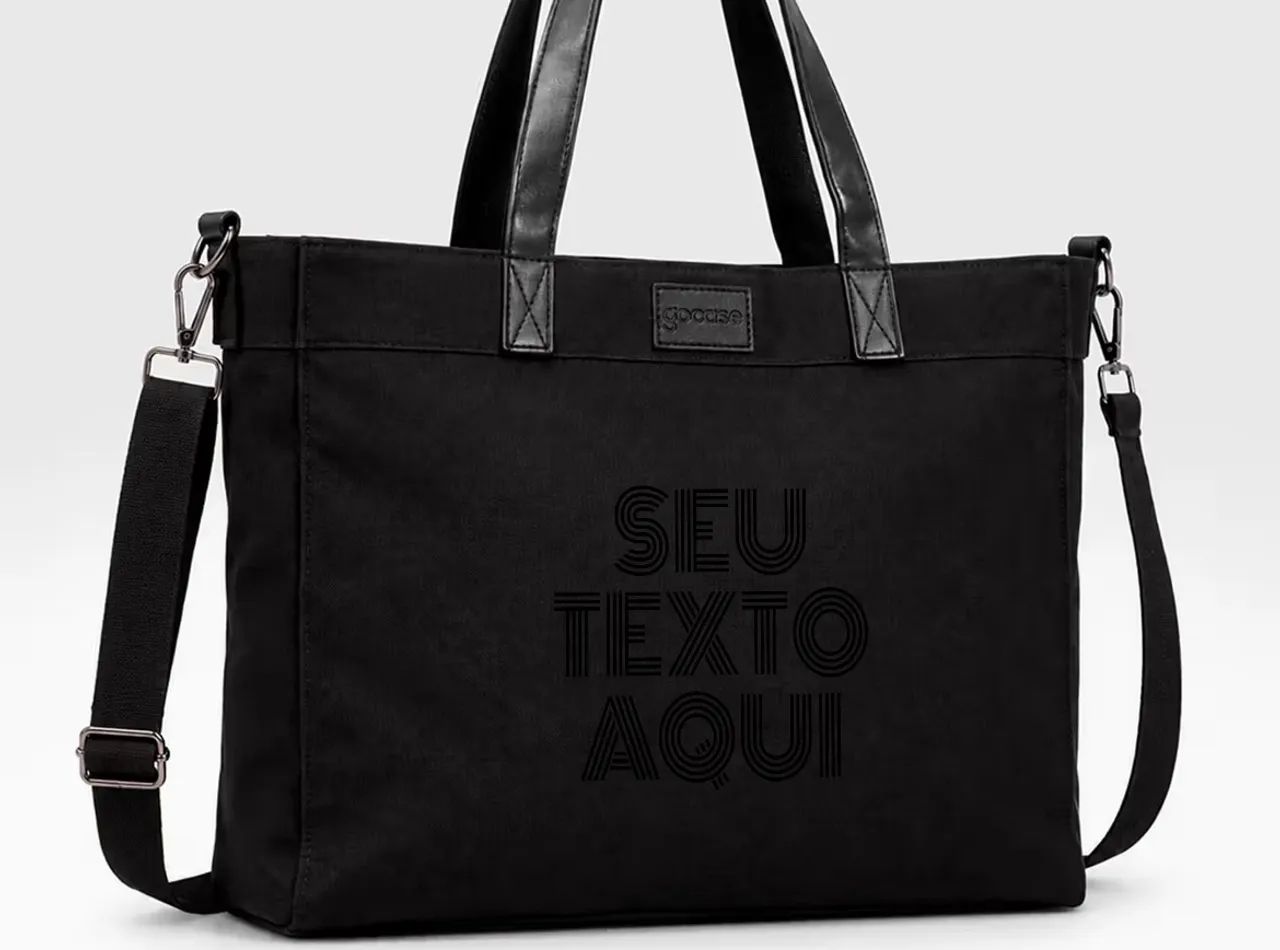 Bolsa gocase com nome Mônica 