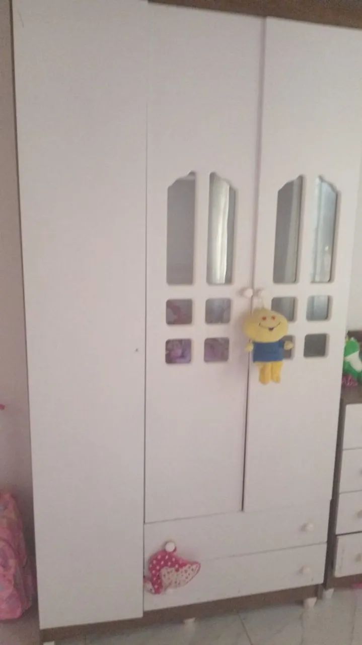 Wardrobe65578334949890120