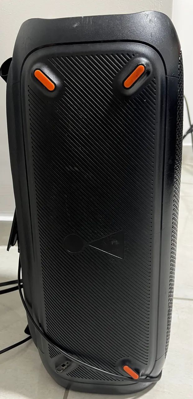 Vende se JBL partybox original 