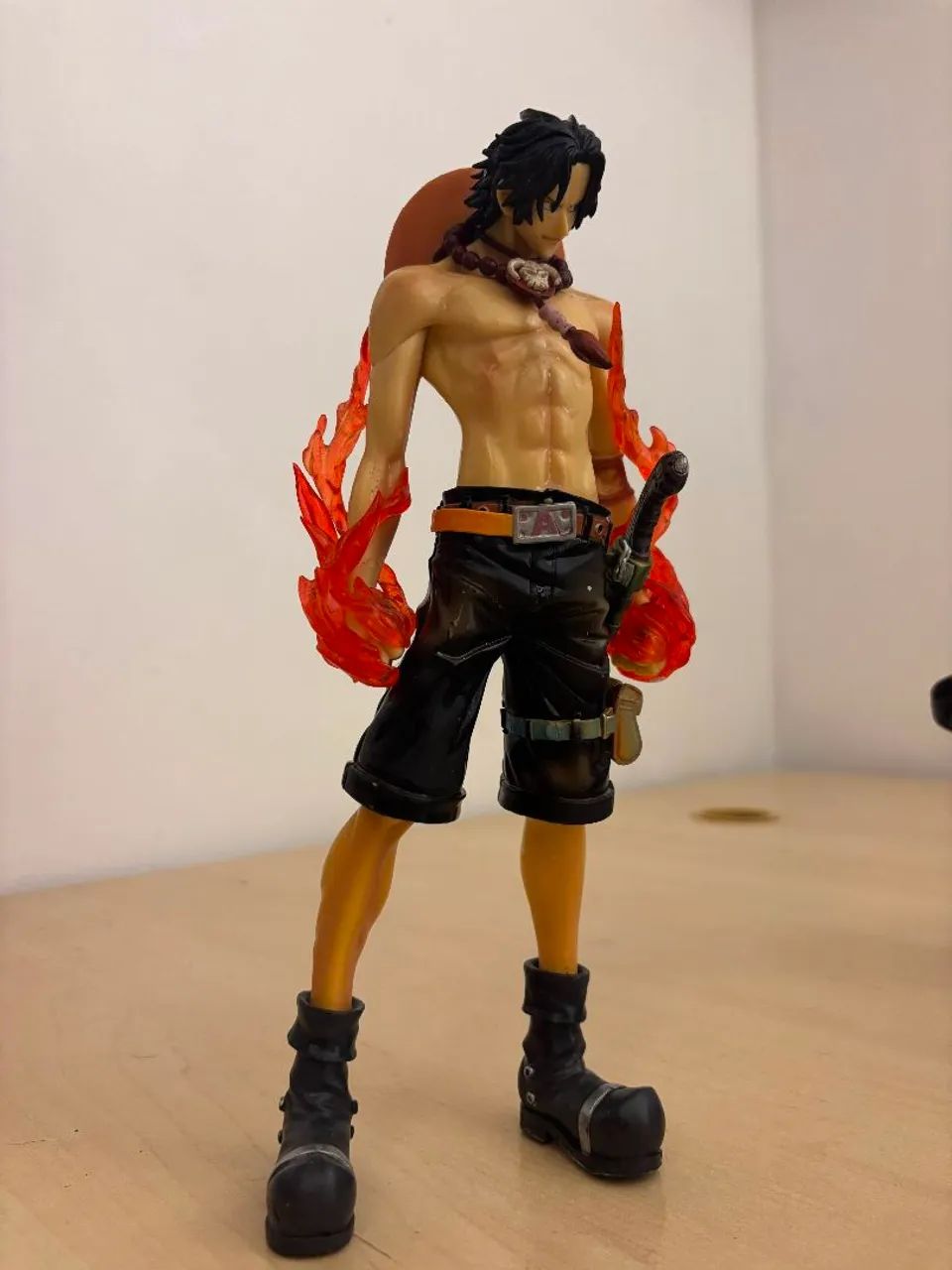 action figure de Portgas D. Ace da série One Piece - Foto 2