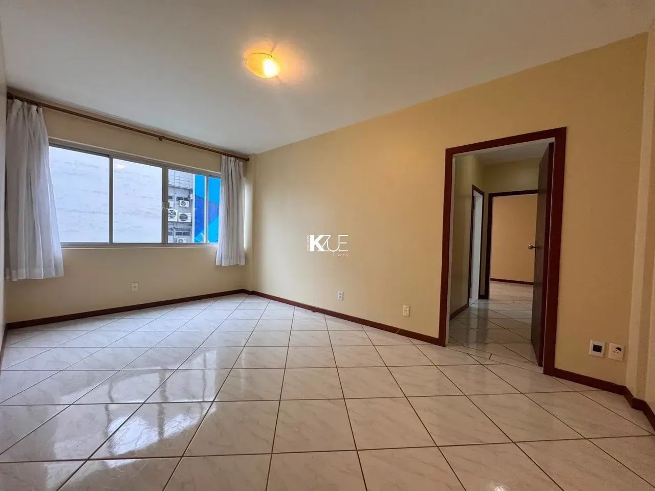 Apartamento com 78 m² privativos à venda no Centro de Florianópolis!