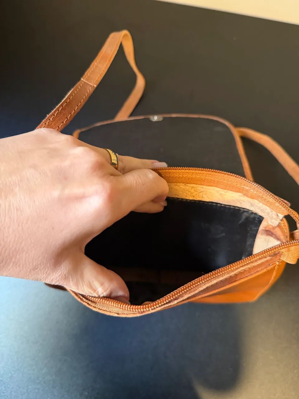 Bolsa em couro legítimo tradicional média  - Foto 3
