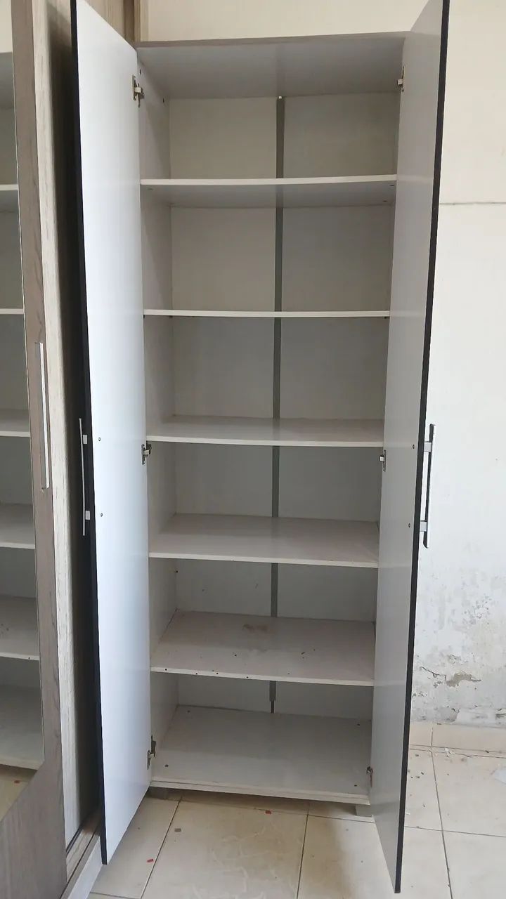 Sapateira/guarda roupa 6 pratileiras semi novo