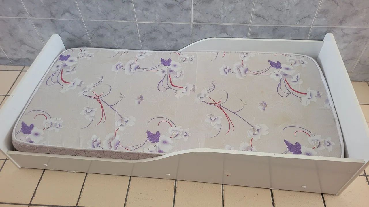 Cama infantil com colchão  - Foto 5