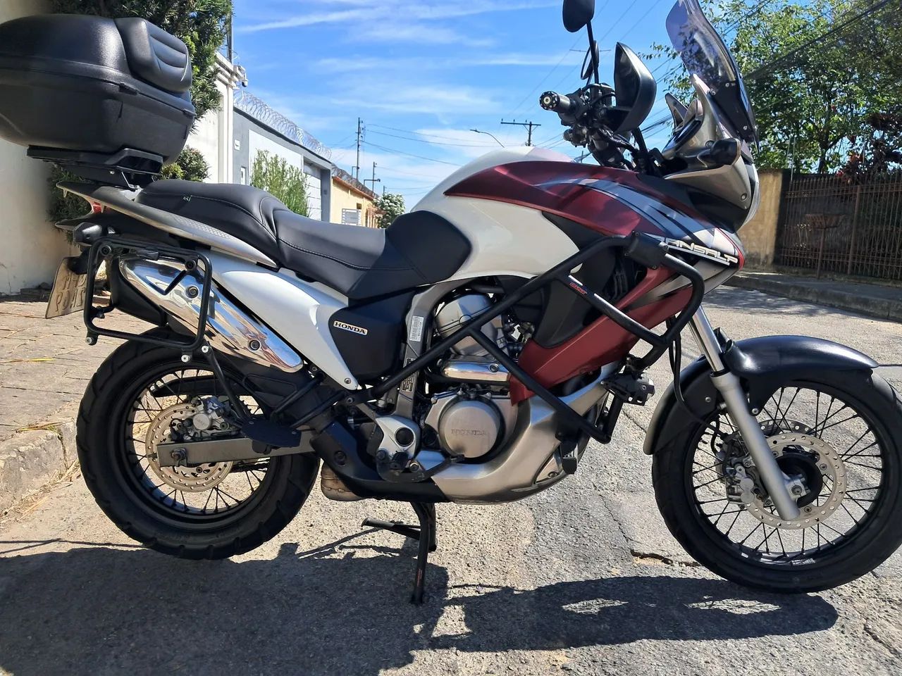 Honda Transalp 700cc