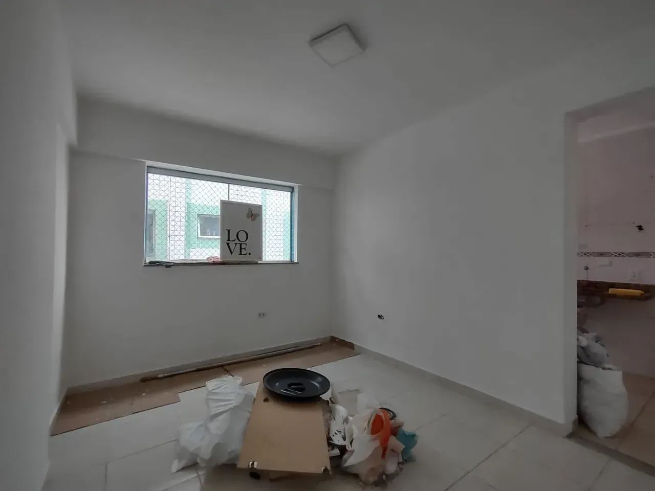 LINDO APARTAMENTO DE 2 DORMITÓRIOS  REFORMADO!