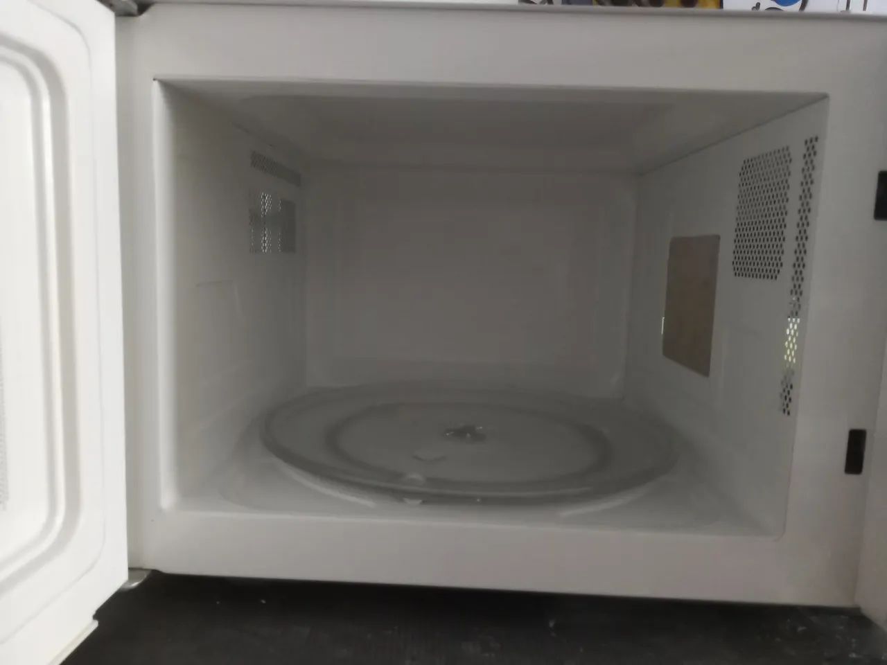 Microondas Panasonic 31L grande  - Foto 2