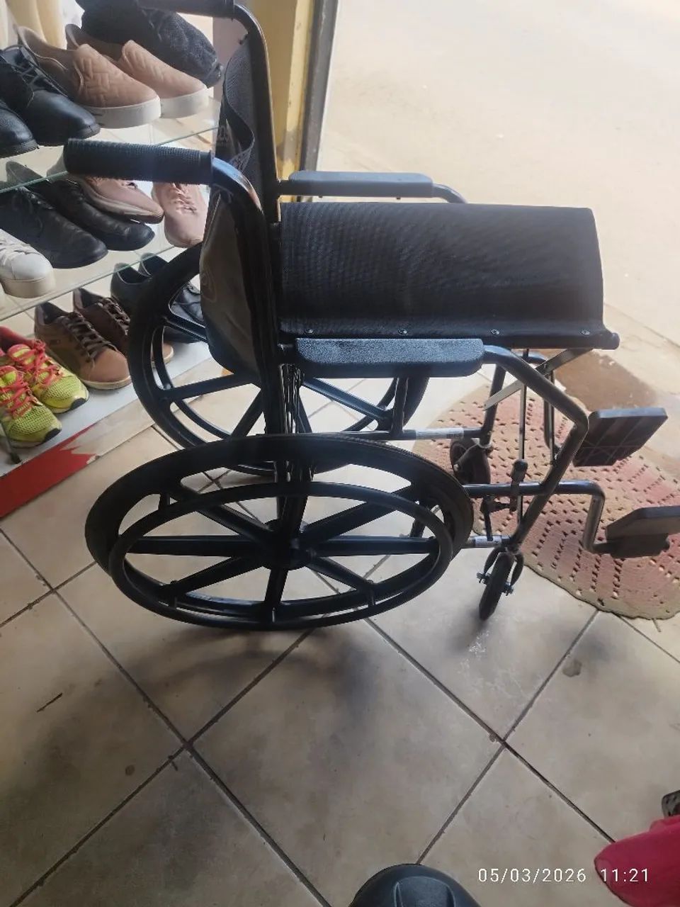 2 Cadeira de Rodas/Banho * - Foto 5