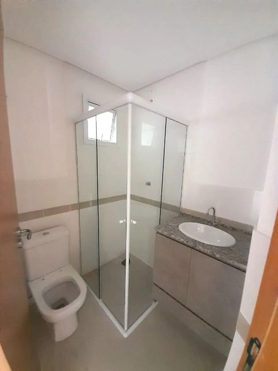 Área de serviço separada e independente com excelente ventilação natural. - Foto 3
