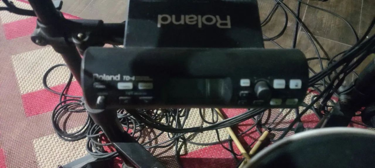 Bateria eletrônica Roland TD4 - Foto 2