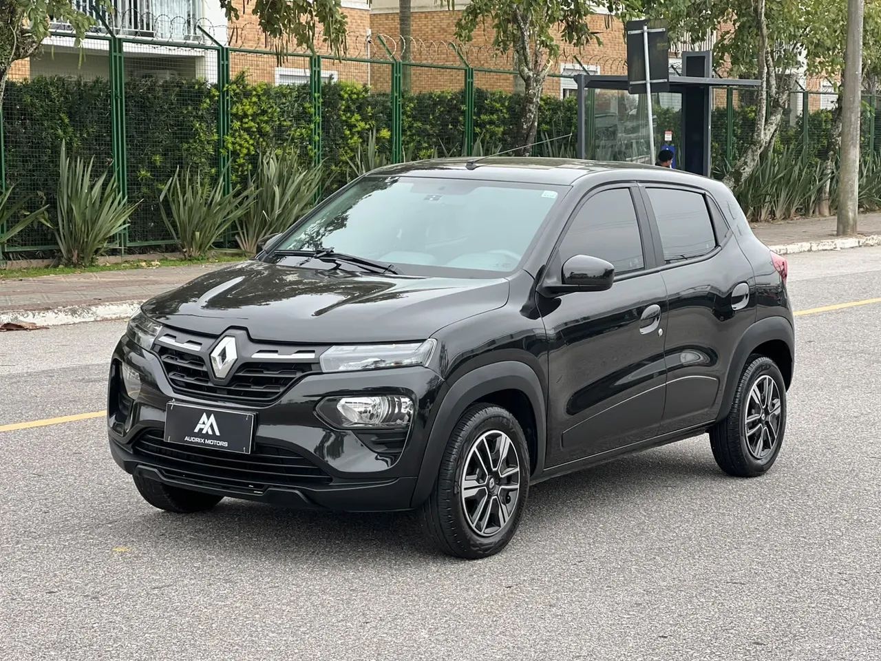 Renault Kwid 1.0 Intense 2023 - Foto 3