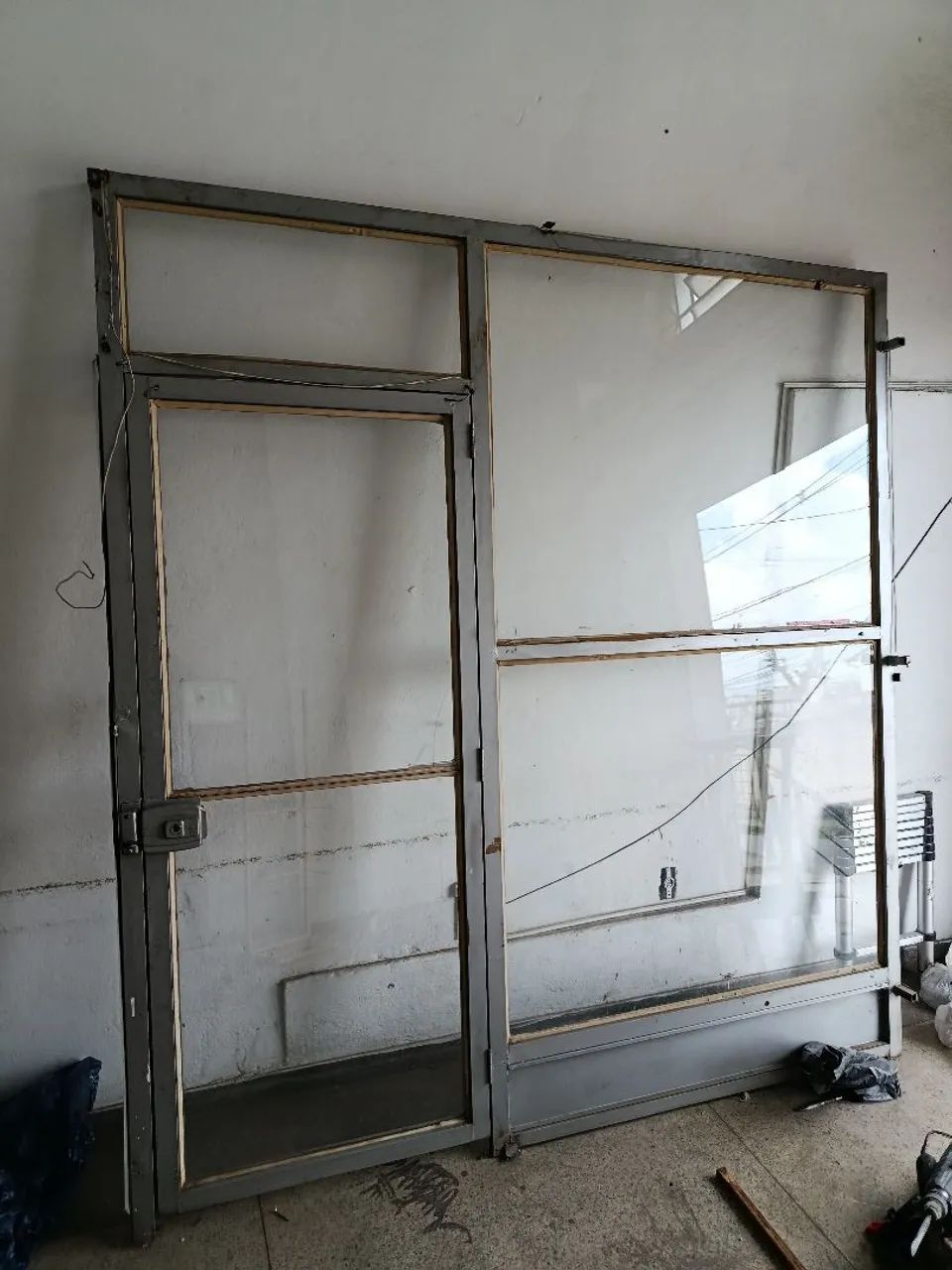 Glass Door for Commercial Use with Electric Lock