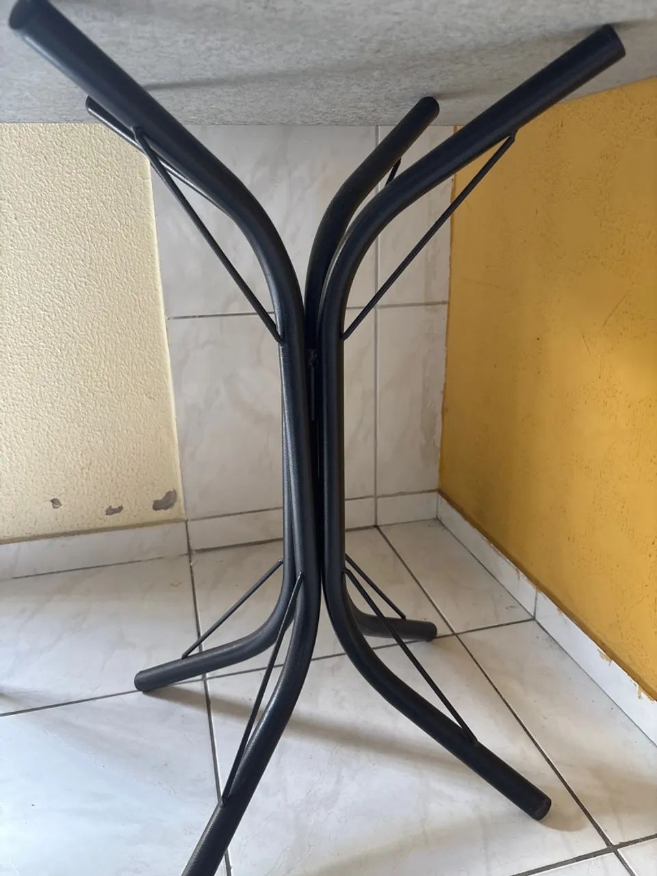 Mesa de mármore 4 cadeiras  - Foto 5