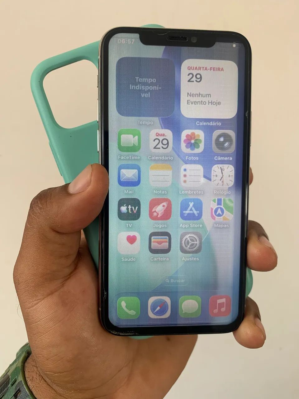 IPHONE 11 pro 64g leia o anuncio com atenção - Celulares e