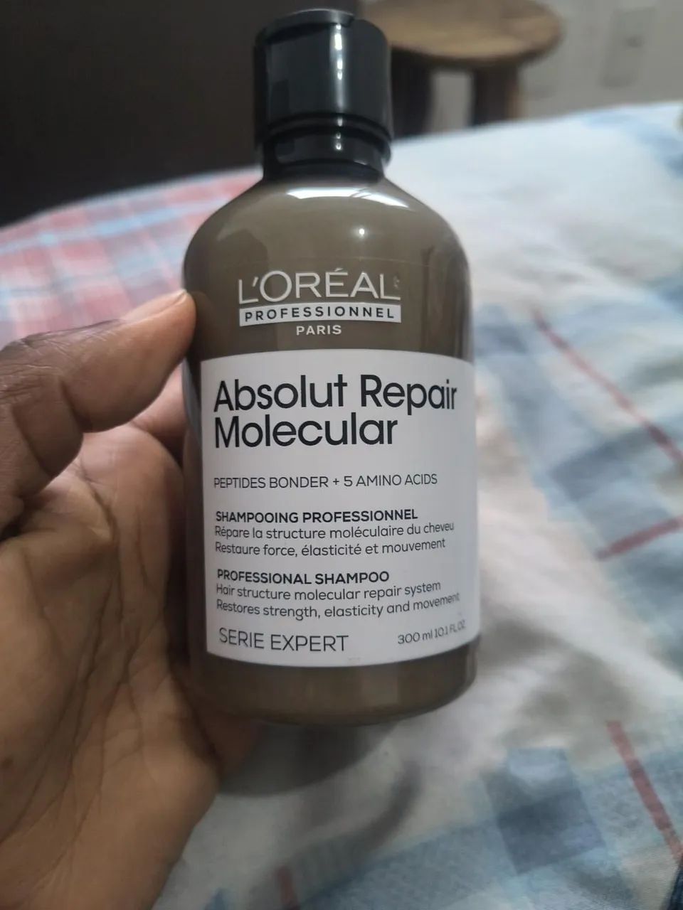 Shampoo L'Oréal Absolut.Repair molecular 300ml