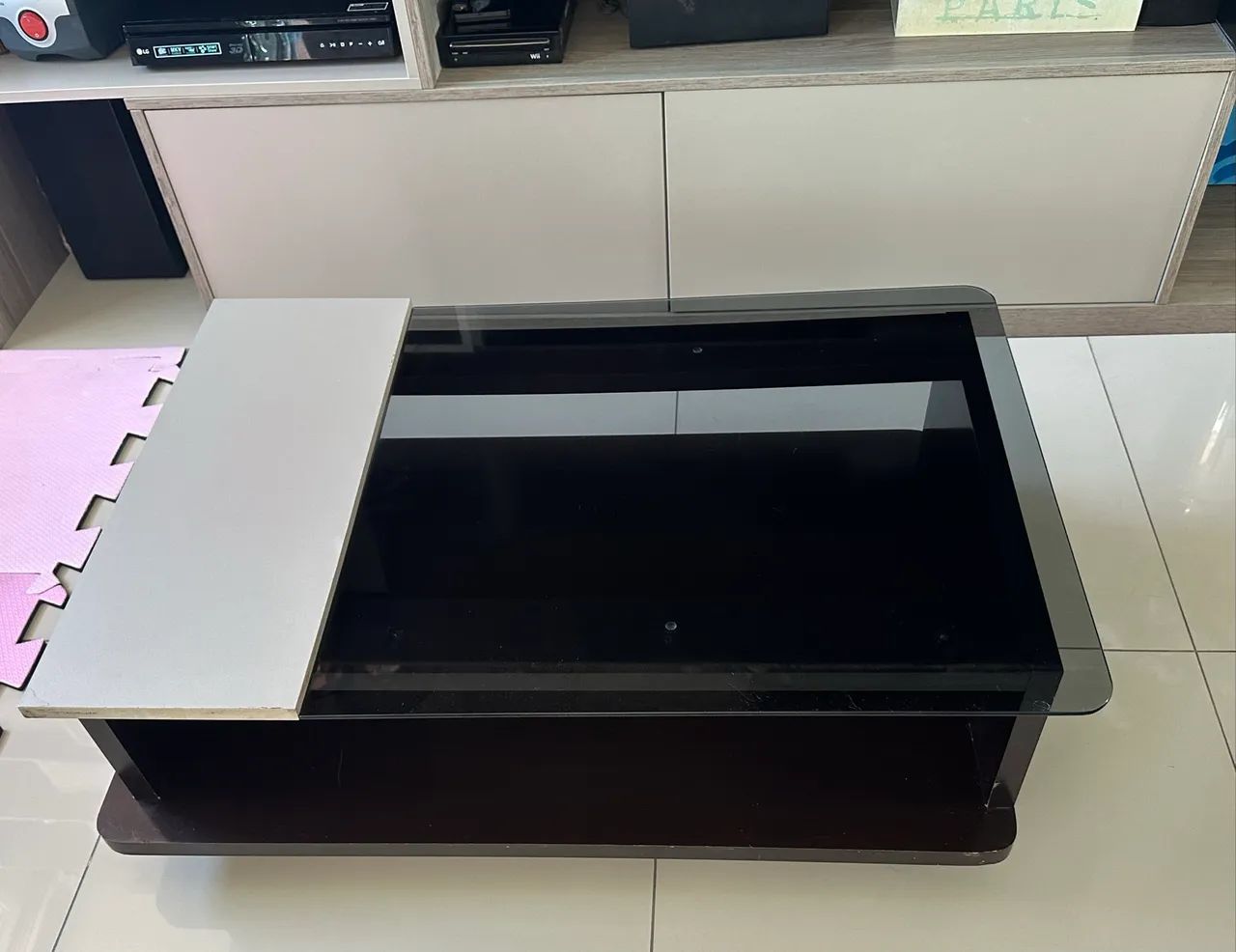 Mesa de centro 100% MDF com tampo de vidro - Foto 4