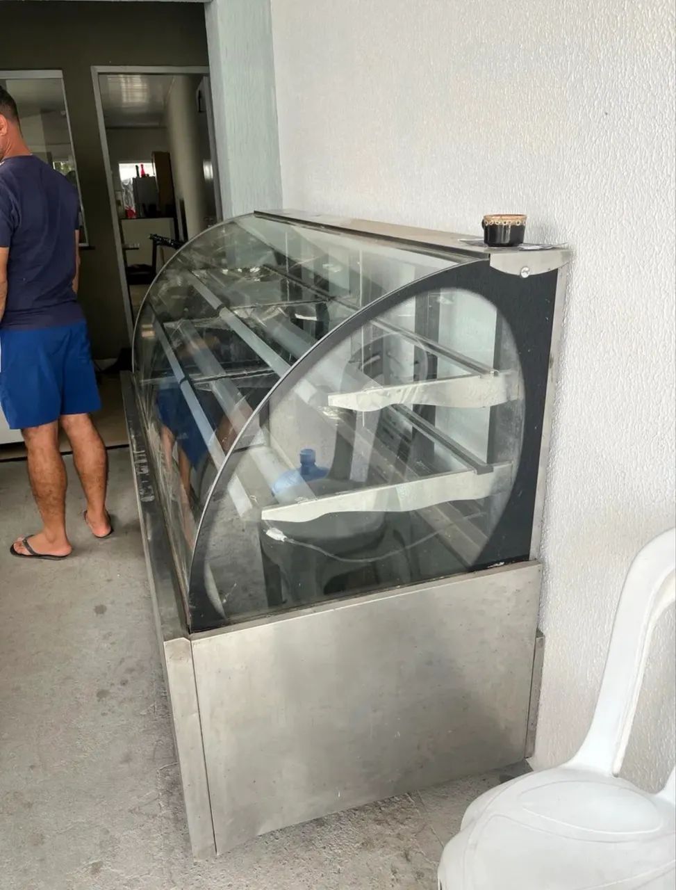 EXPOSITOR NEUTRO COM LUZ