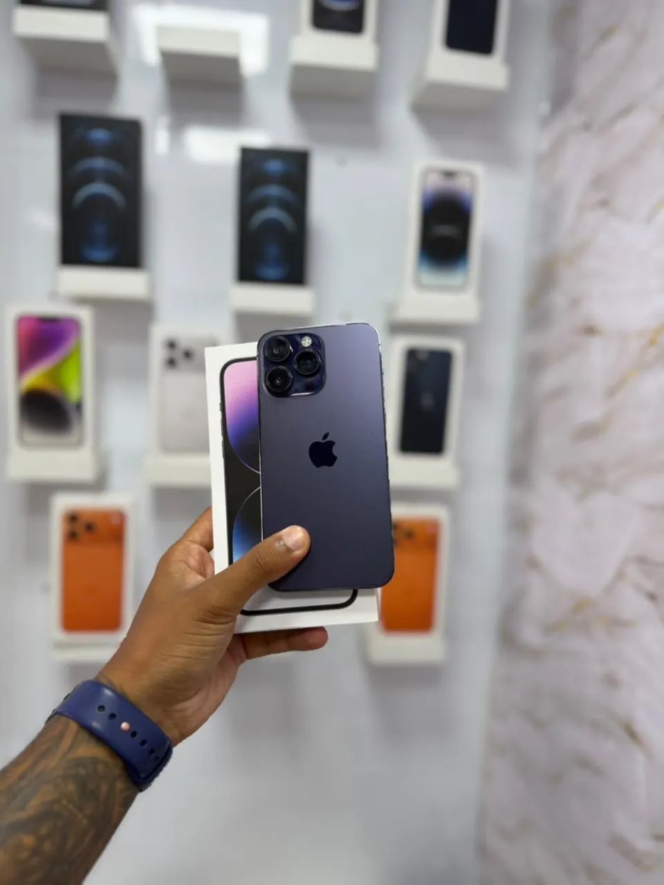 IPHONE 14 PRO MAX - 128GB ? R$ 3.299 - Celulares e Smartphones