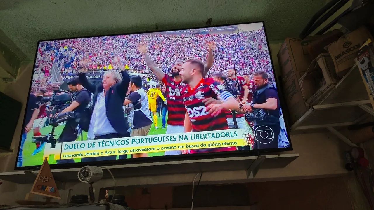 Tv Philips 75, apenas 2 meses de uso - Foto 2