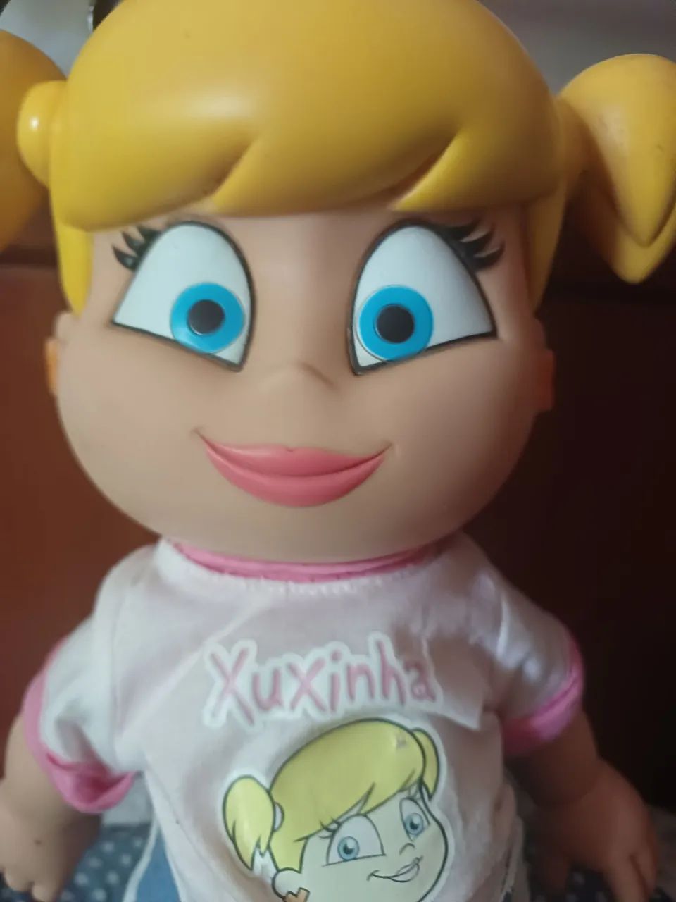 Boneca xuxinha  funcionando. 