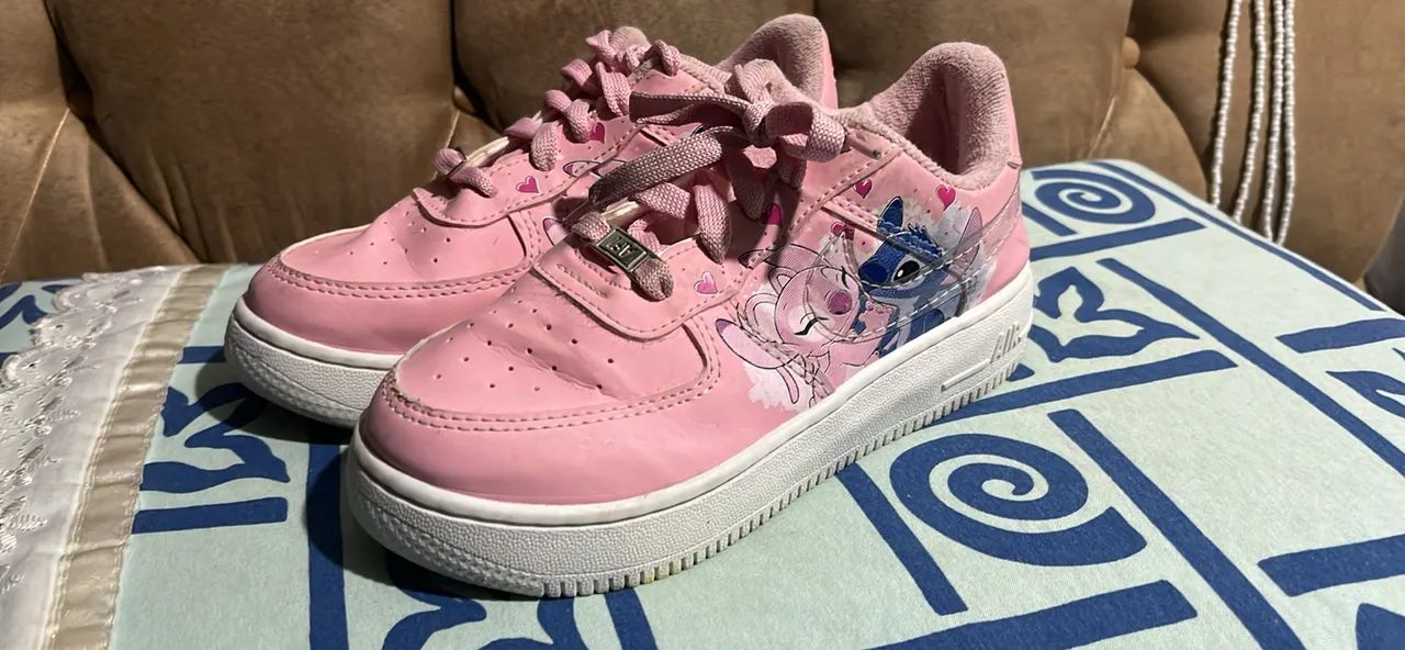 Tênis Stitch Número 33