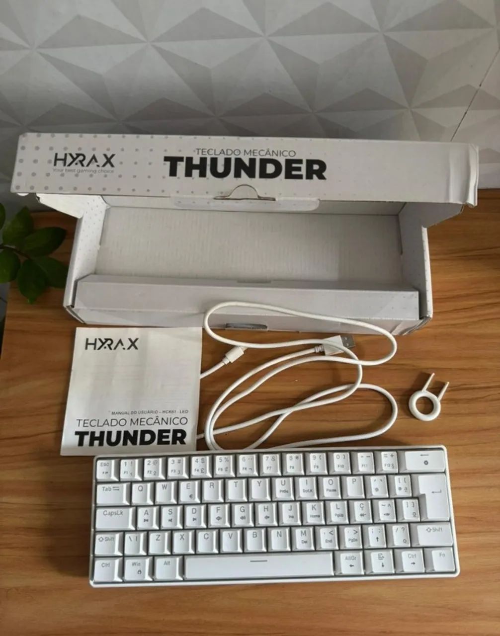 Teclado mecânico gamer Hyrax Thunder