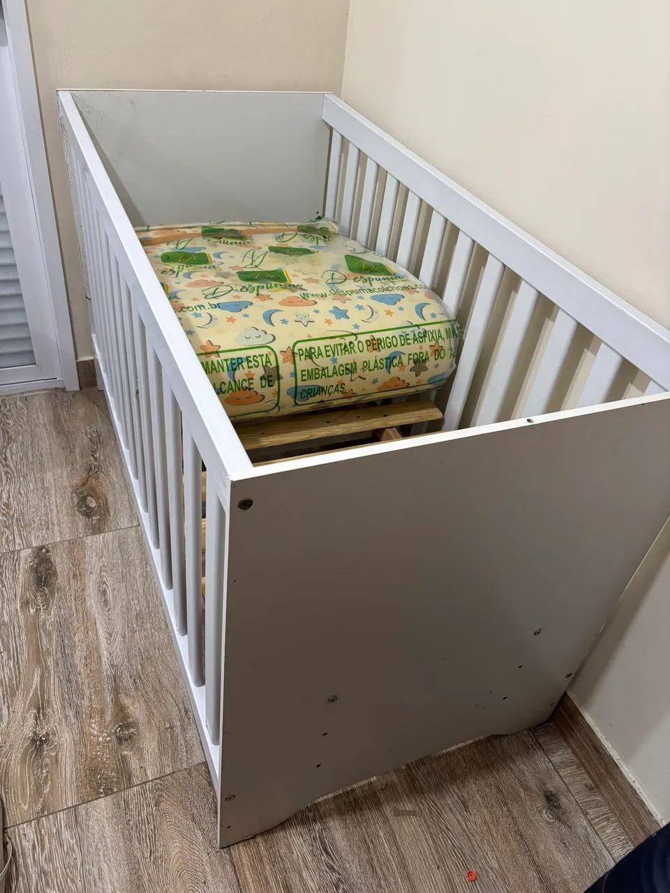 Berço que vira cama e acompanha colchão novo - Foto 2