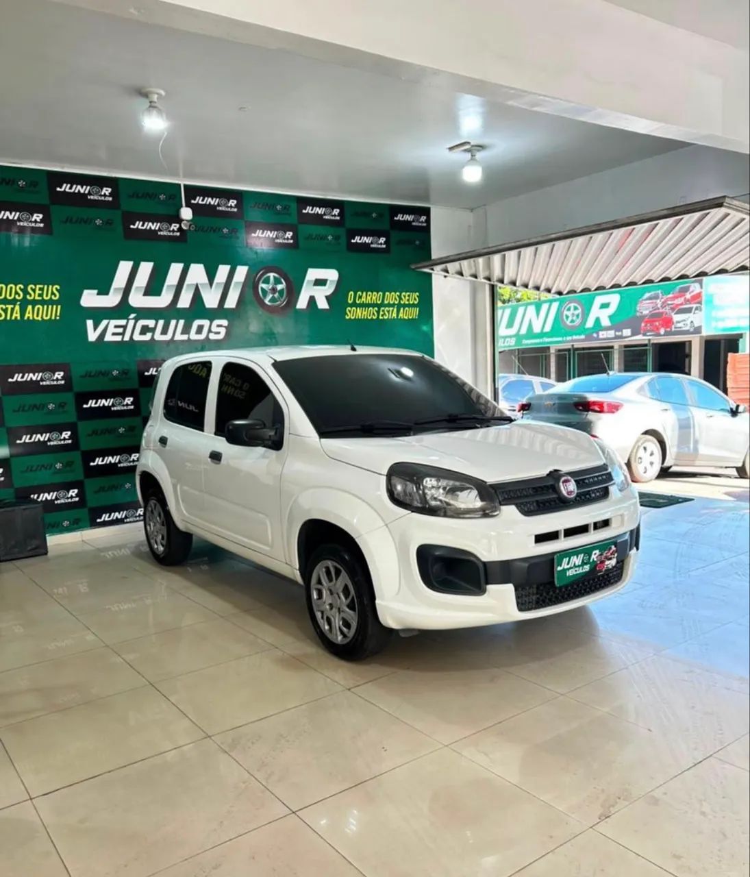 Fiat Uno Attractive 1.0 EVO Fire Flex 8V 5P 2021 - Foto 3