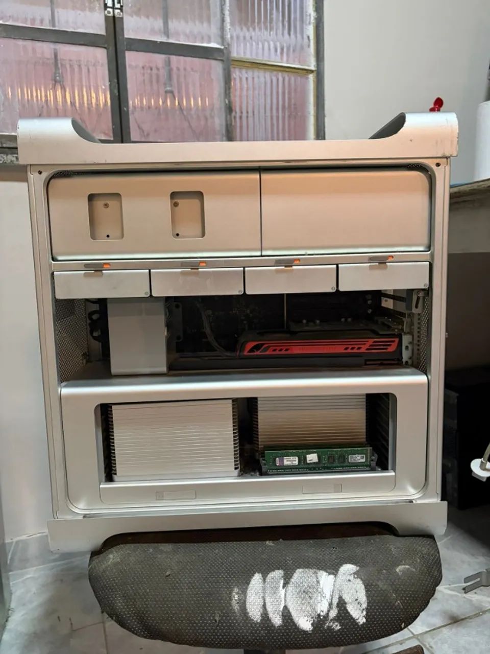 Mac Pro 5.1 Dual Processor (Mid 2010/2012)  - Foto 3