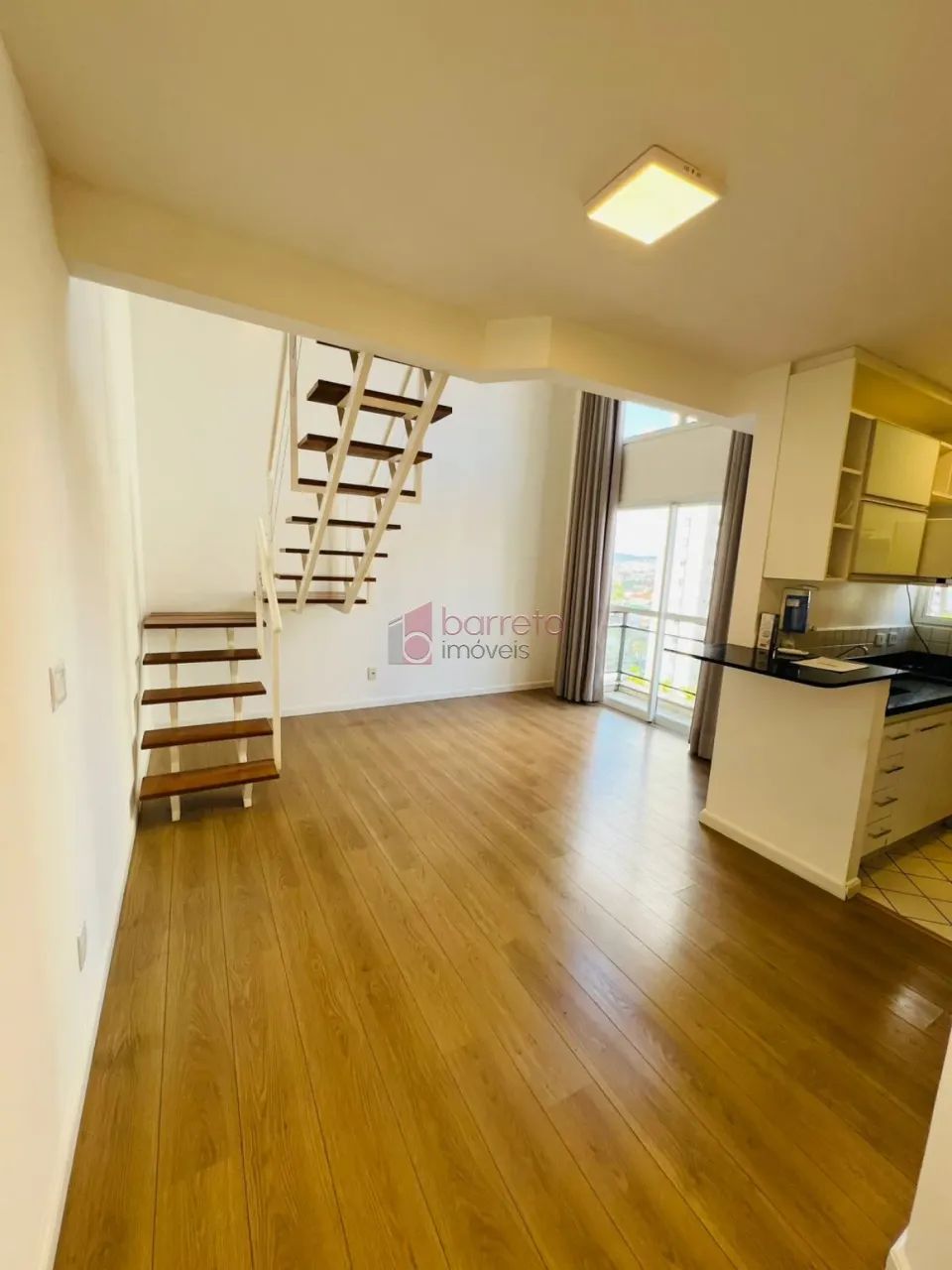 FLAT DUPLEX SEMI MOBILIADO PARA LOCAÇÃO NO EDIFÍCIO VIVERE DUPLEX - JUNDIAÍ/SP - Foto 3
