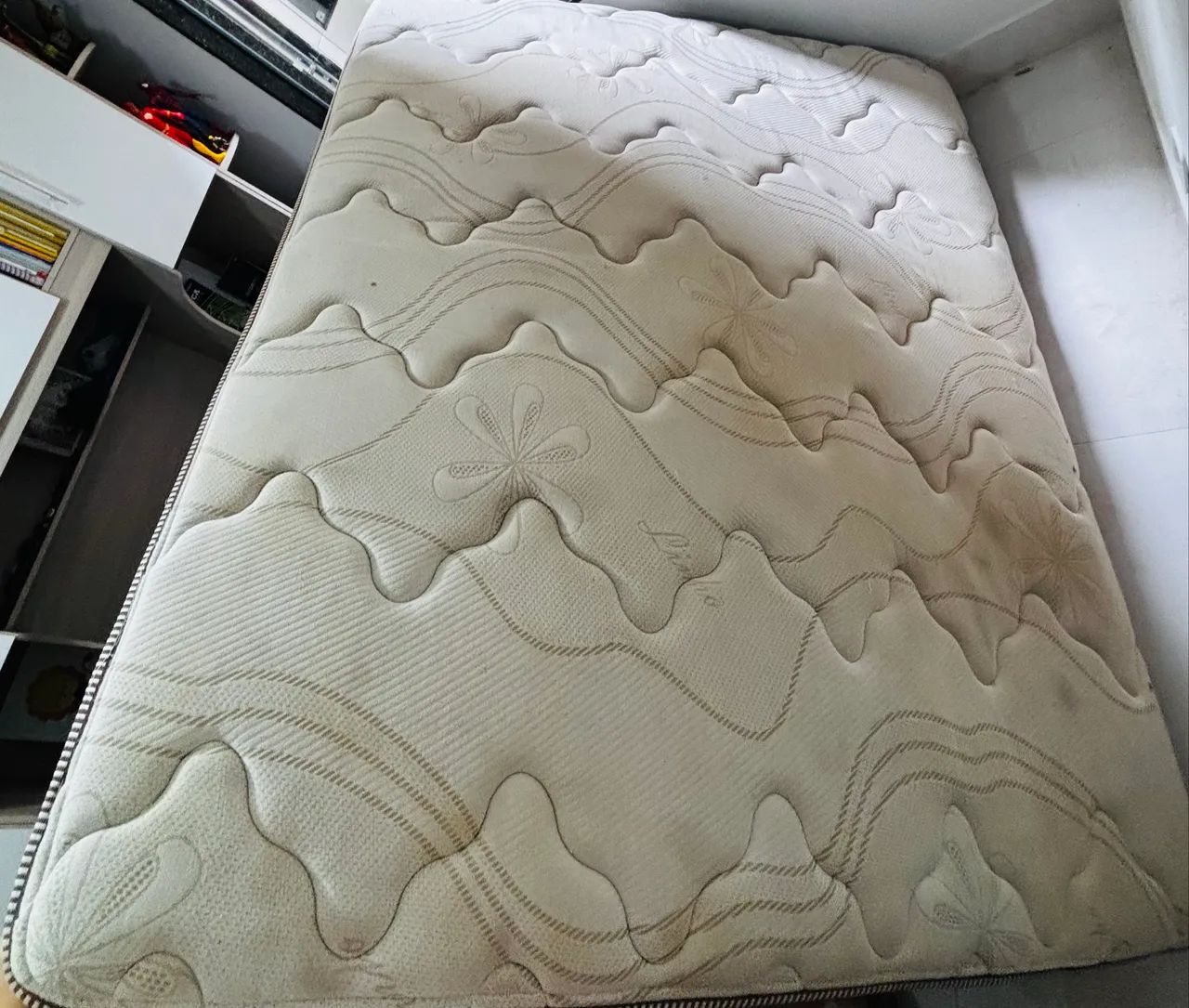 Vendo Colchão Queen - Foto 3